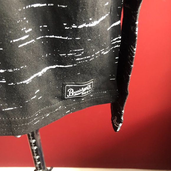 Brooklyn's Best V-Neck Long Sleeve Shirt - Picture 6 of 9